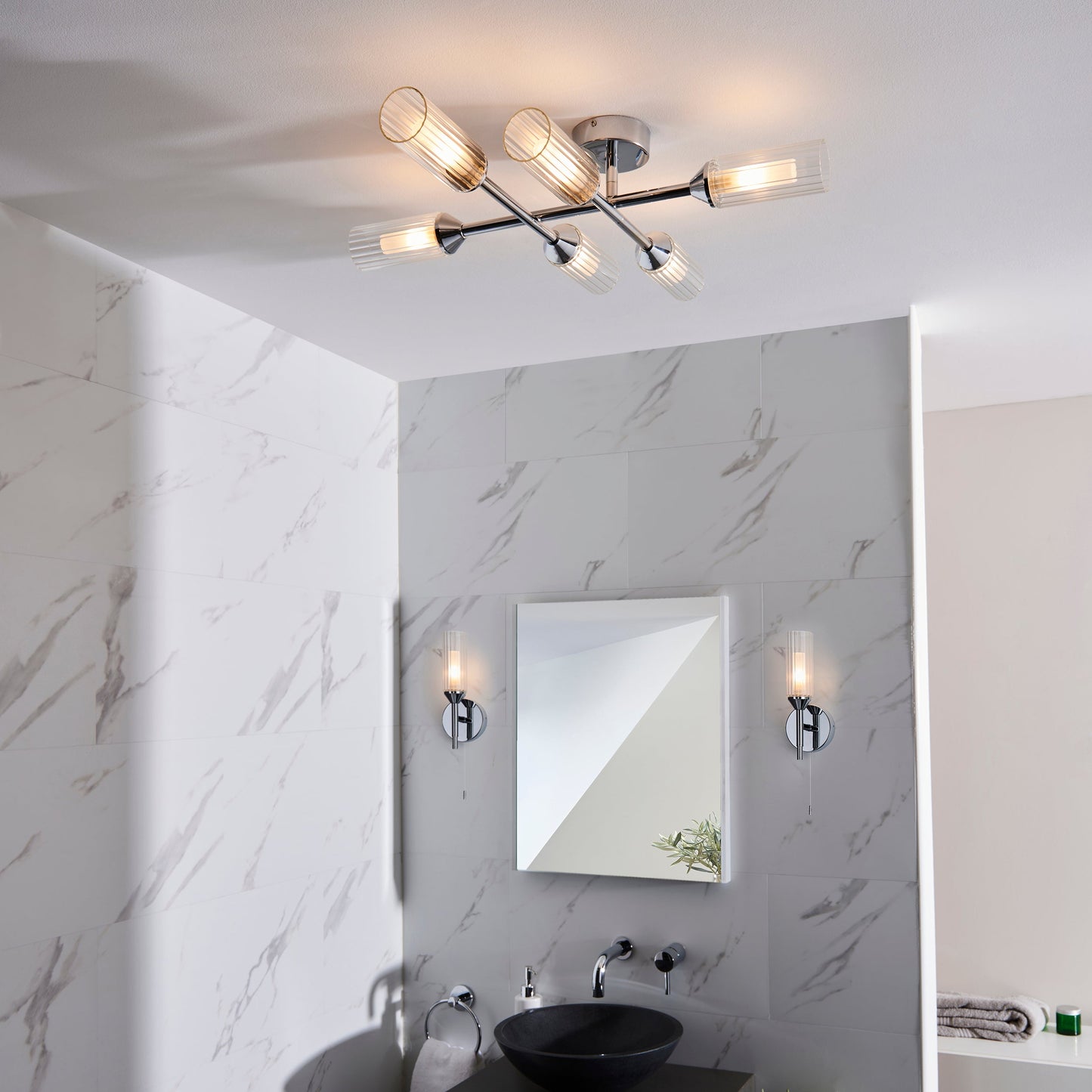 Polished Chrome & Ribbed Glass One Lamp IP44 Wall Light - ID 11638
