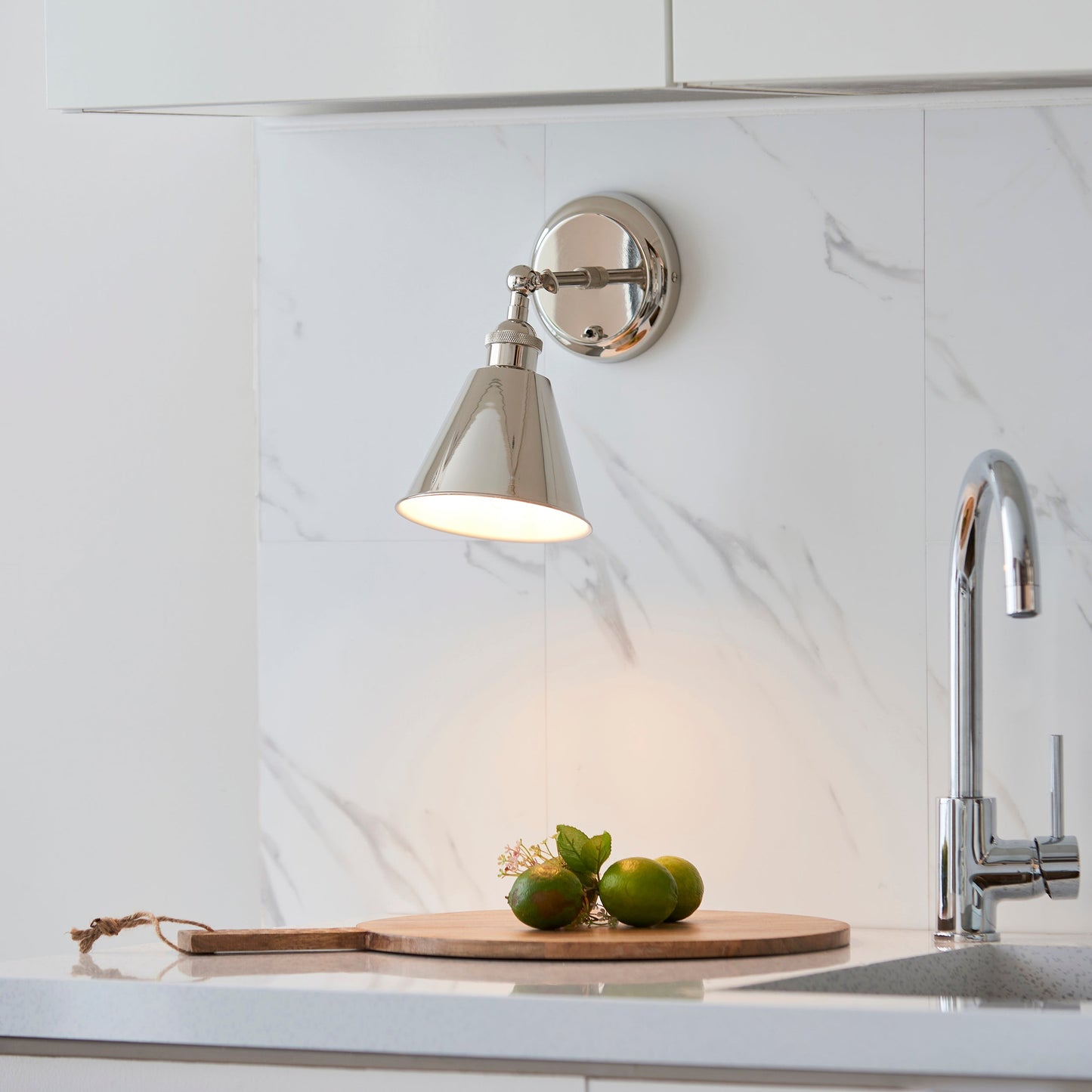 Bright Nickel Plated Adjustable Wall Lamp - ID 11694