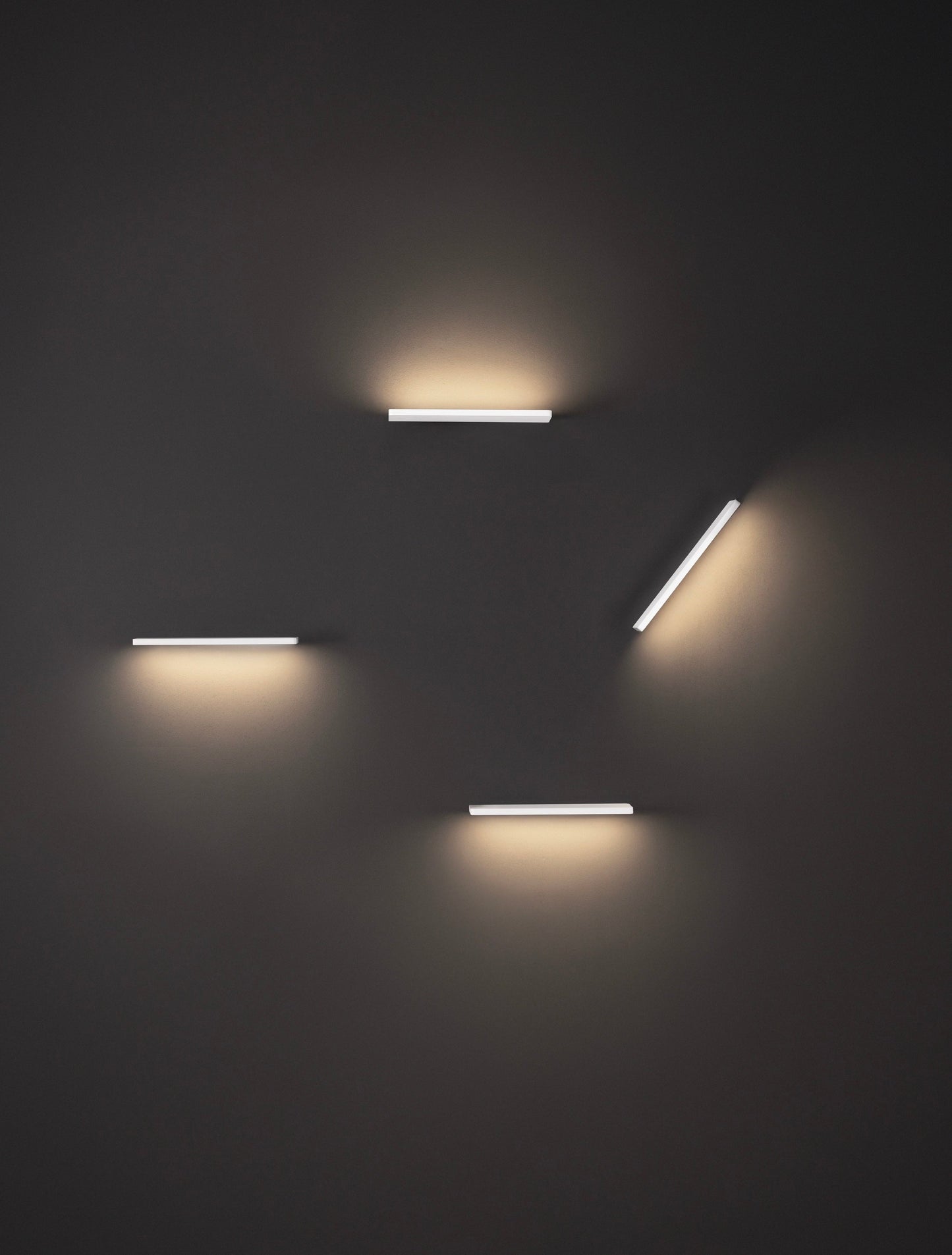 ALO Sandy White Sleek Decorative Wall Light - ID 14821