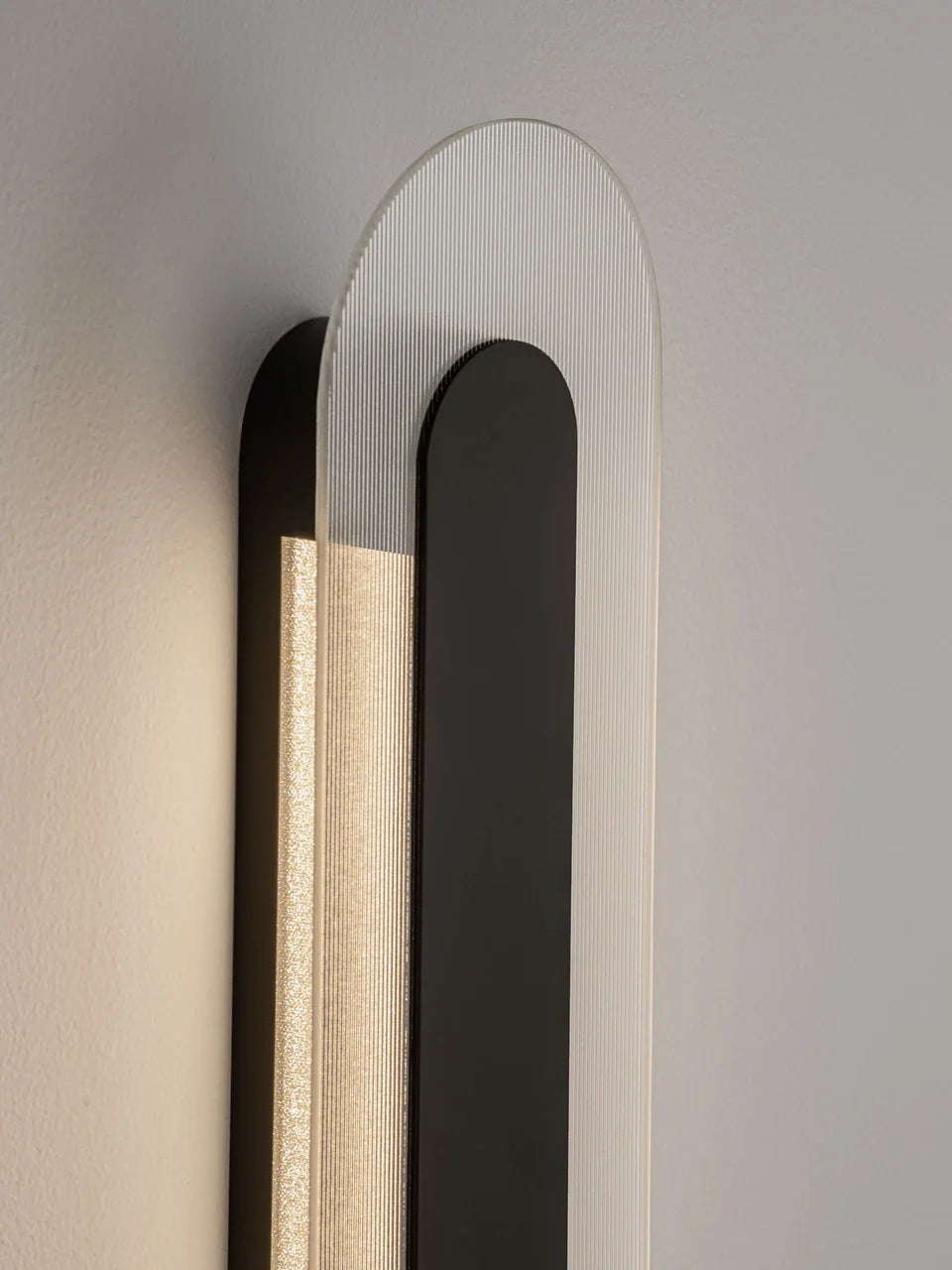 RIO Medium Matt Black & Textured Clear Glass LED Linear Wall Light - ID 15028