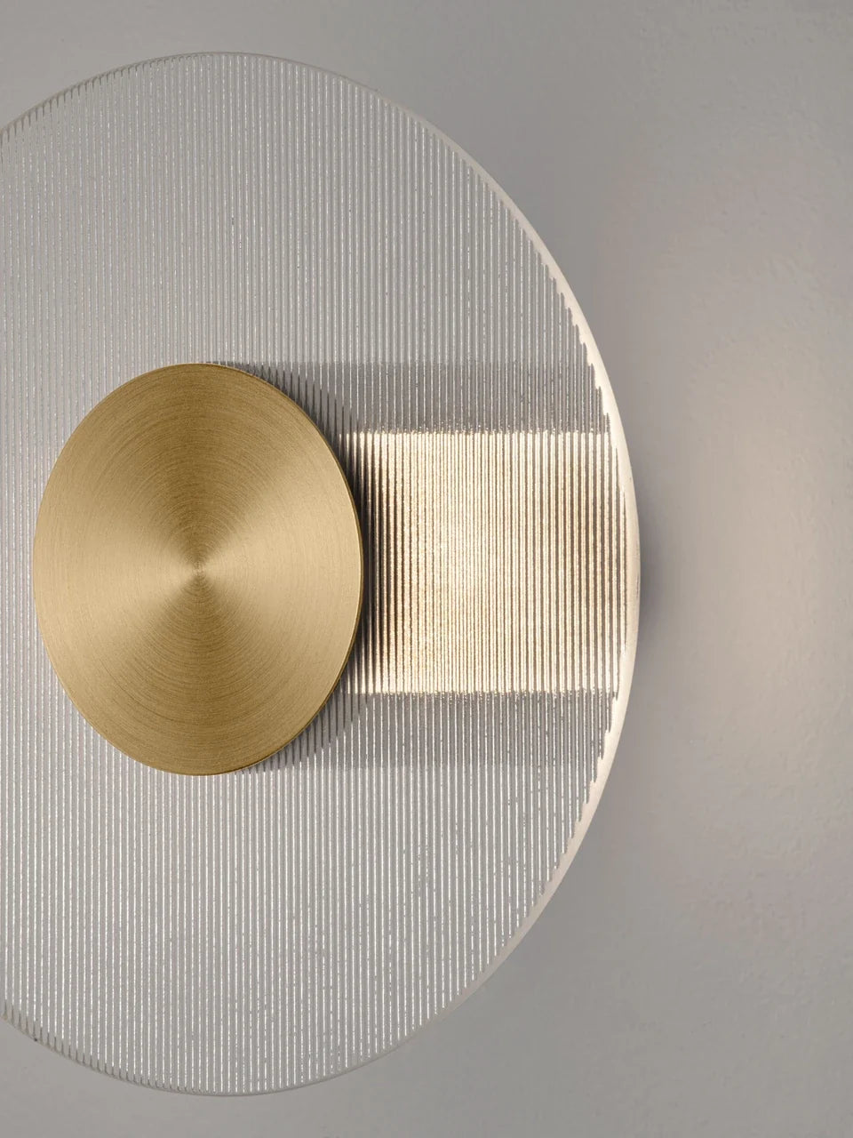 RIO Small Gold & Textured Clear Glass LED Round Wall Light - ID 15031