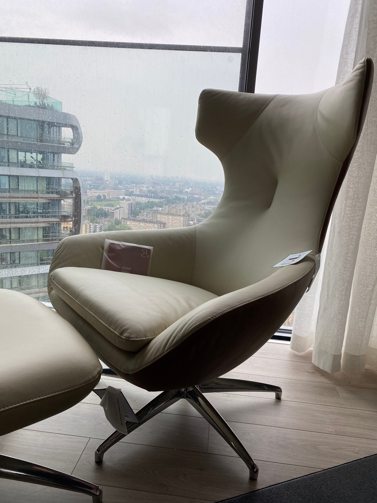 Leolux Caruzzo Armchair
