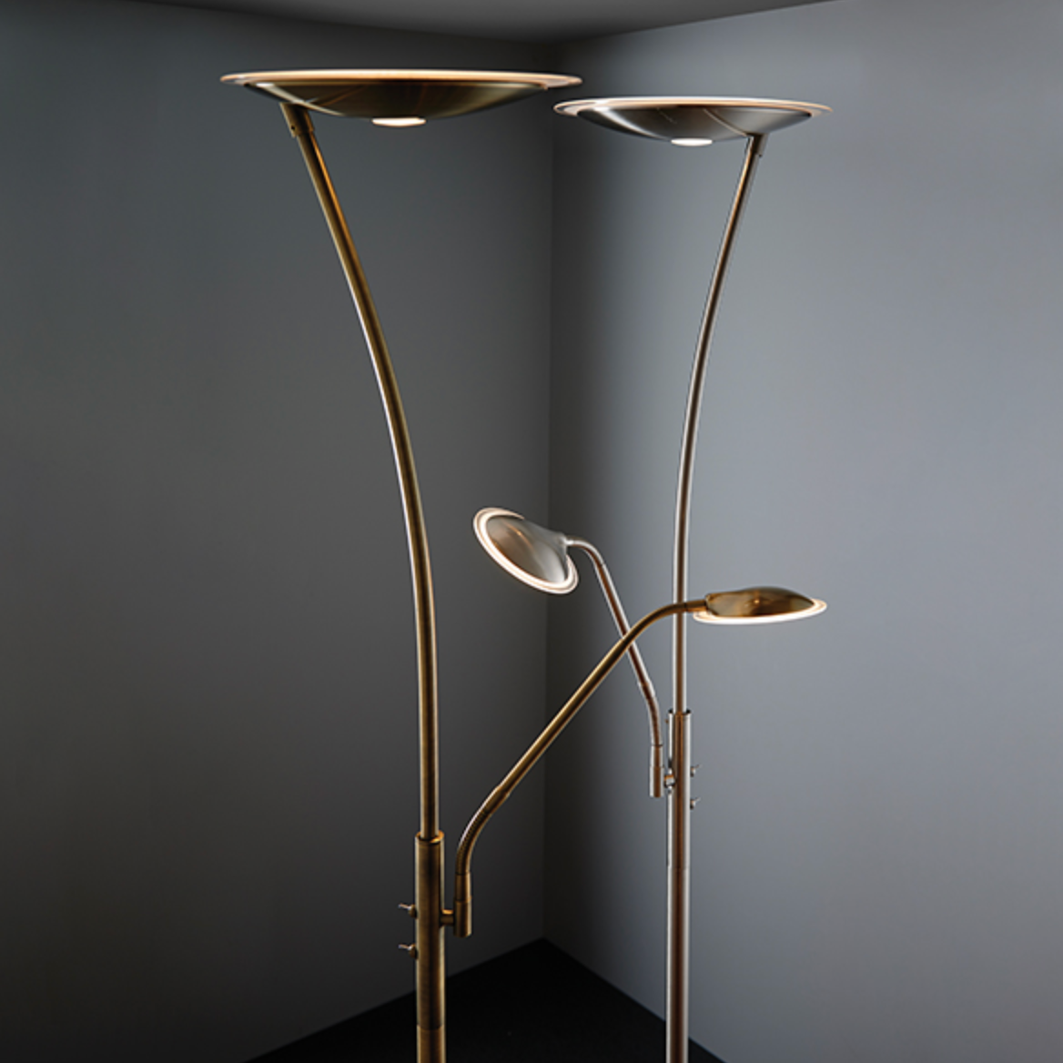 Antique Brass Mother and Child Floor lamp - ID 9888