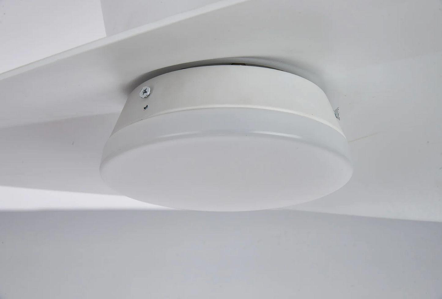 Paddle 112cm White 18W LED Ceiling Fan - ID 14710