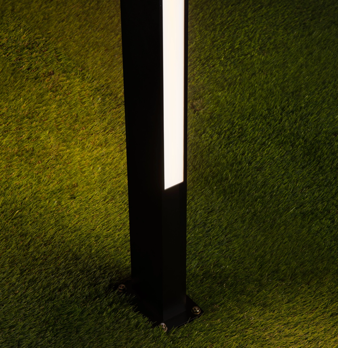 Tachi 100cm Minimalistic Sandy Black Exterior Bollard - ID 14763