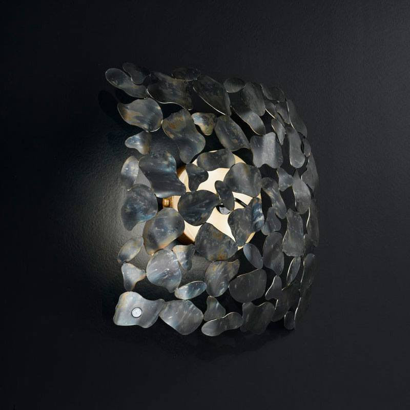 Twister Wall Light with Metal Diffuser - ID 10503